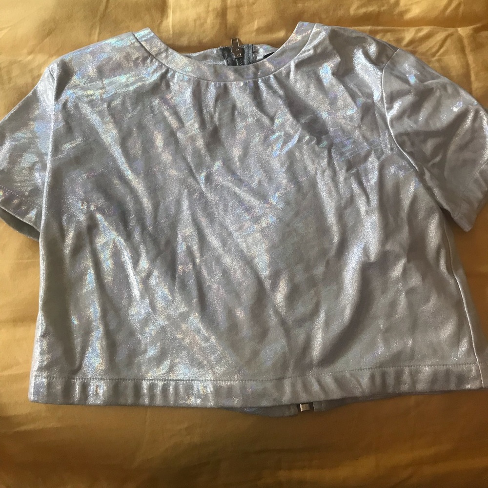 BOXY HOLOGRAPHIC TOP ‼️